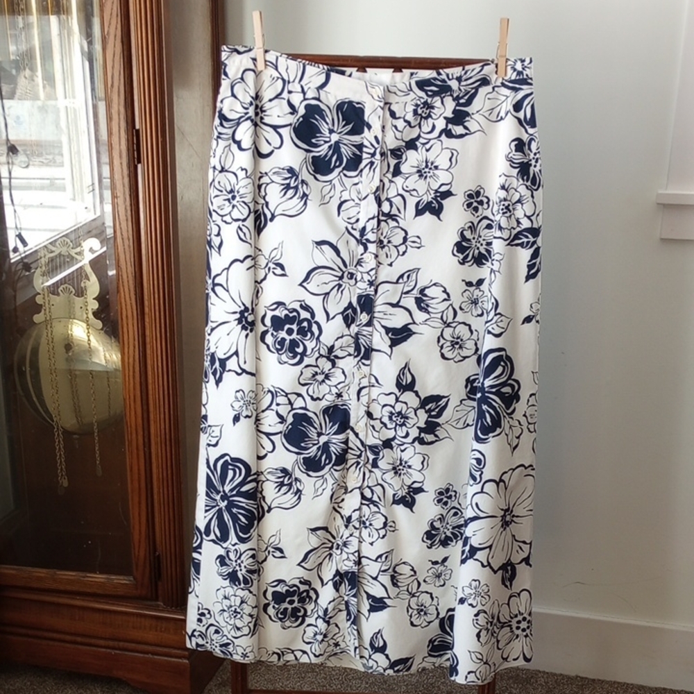 Bold Navy and White Ralph Lauren Skirt
